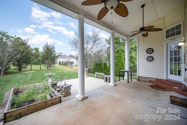 view of patio / terrace with ceiling fan