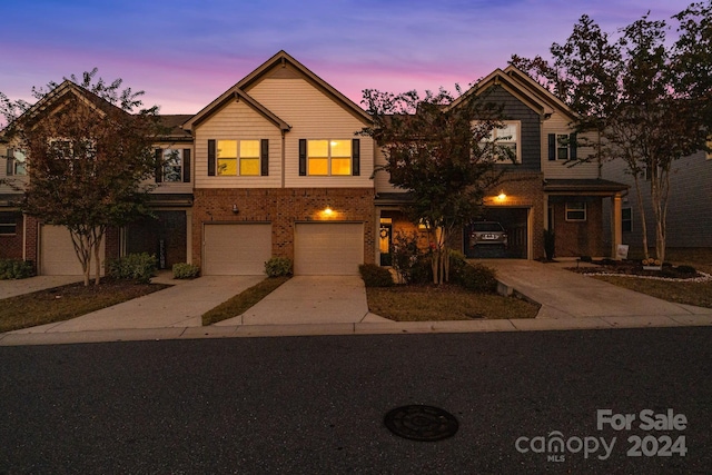 view of front facade with a garage