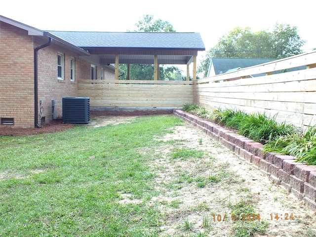 view of yard with cooling unit