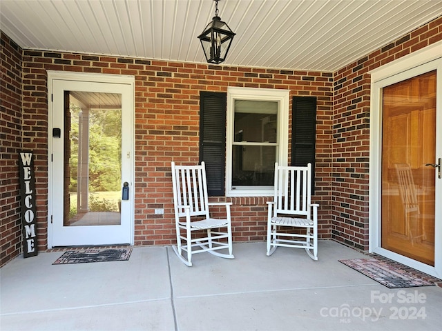 view of property entrance