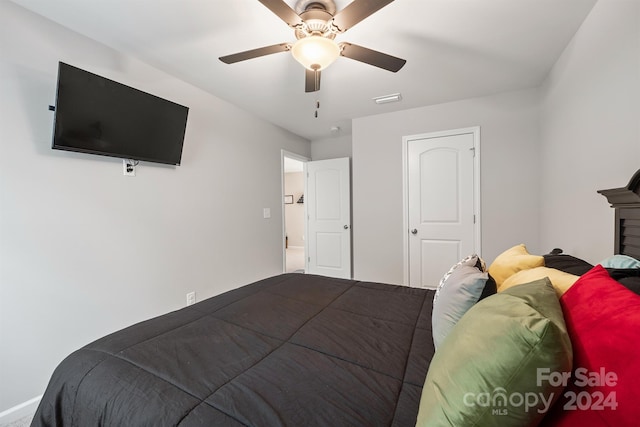 bedroom featuring ceiling fan