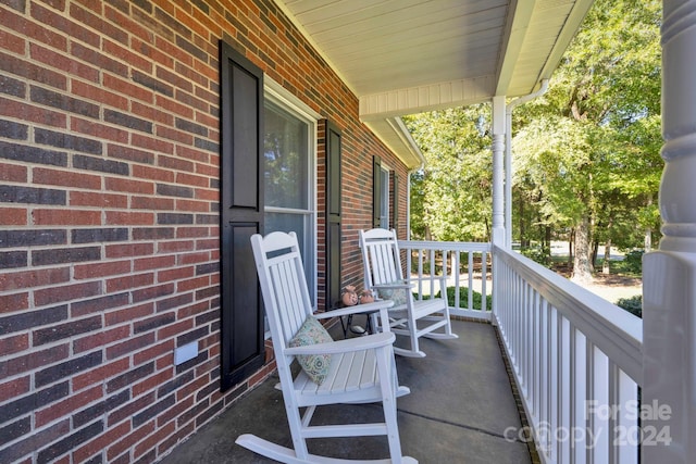 balcony with a porch