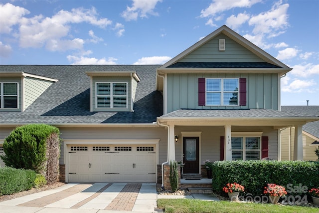 view of front of home featuring a garage