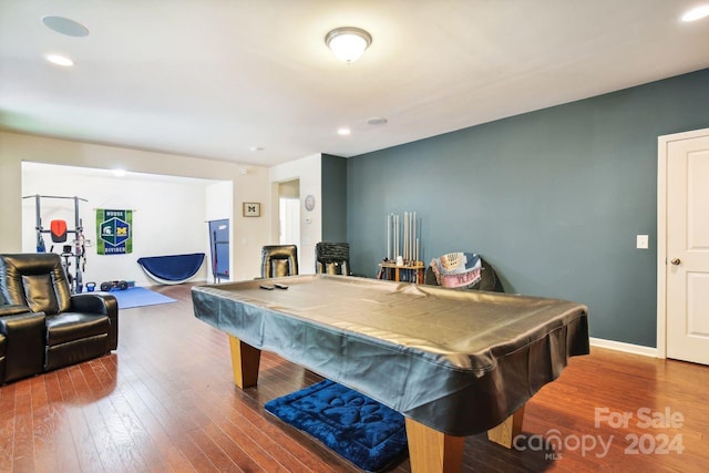 rec room featuring hardwood / wood-style floors and billiards