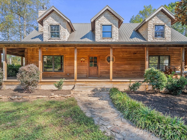 view of front of property featuring a porch