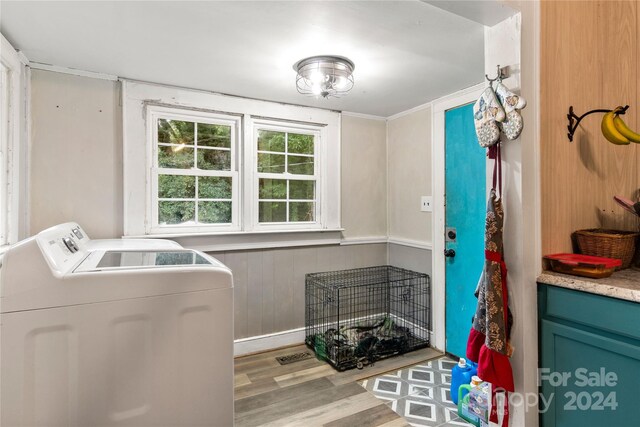 515 Suttle St, Shelby, NC 28150 - clothes washing area with laundry area, independent washer and dryer, and light wood-type flooring