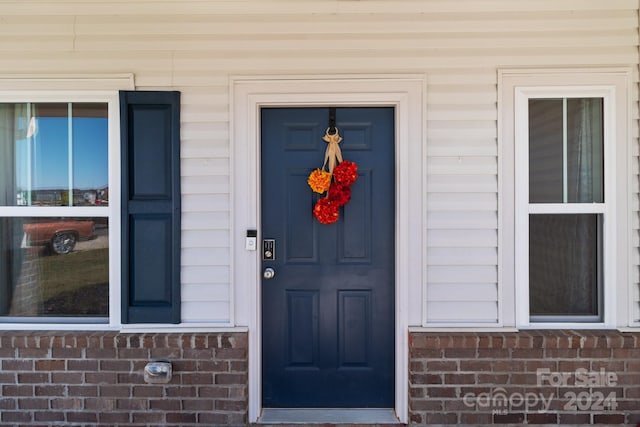 view of exterior entry