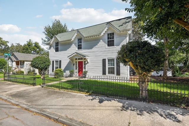 view of front of house with a front yard