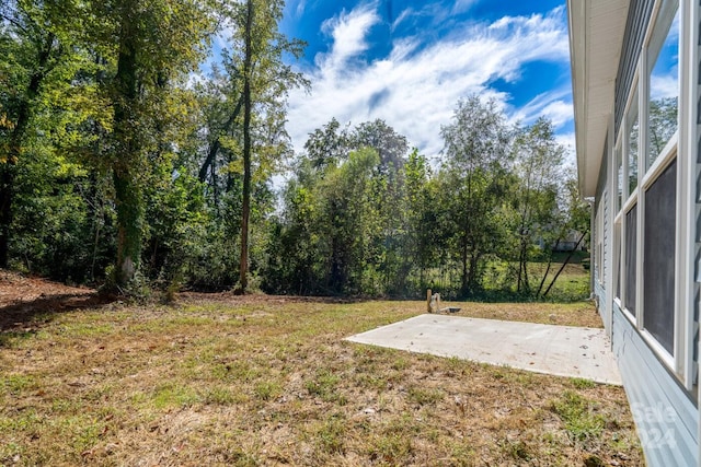 view of yard with a patio