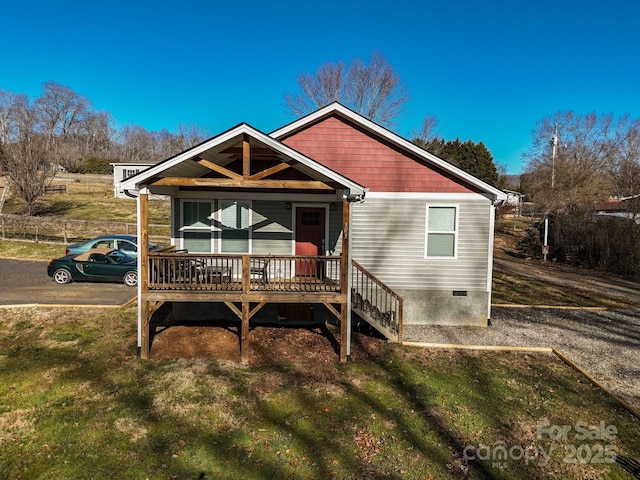 view of front of house with a front yard