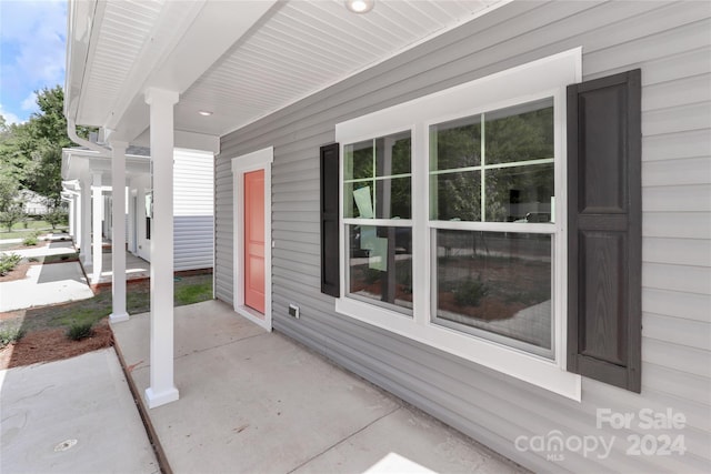 view of patio / terrace with a porch