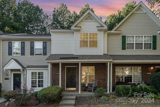 view of front of property with covered porch