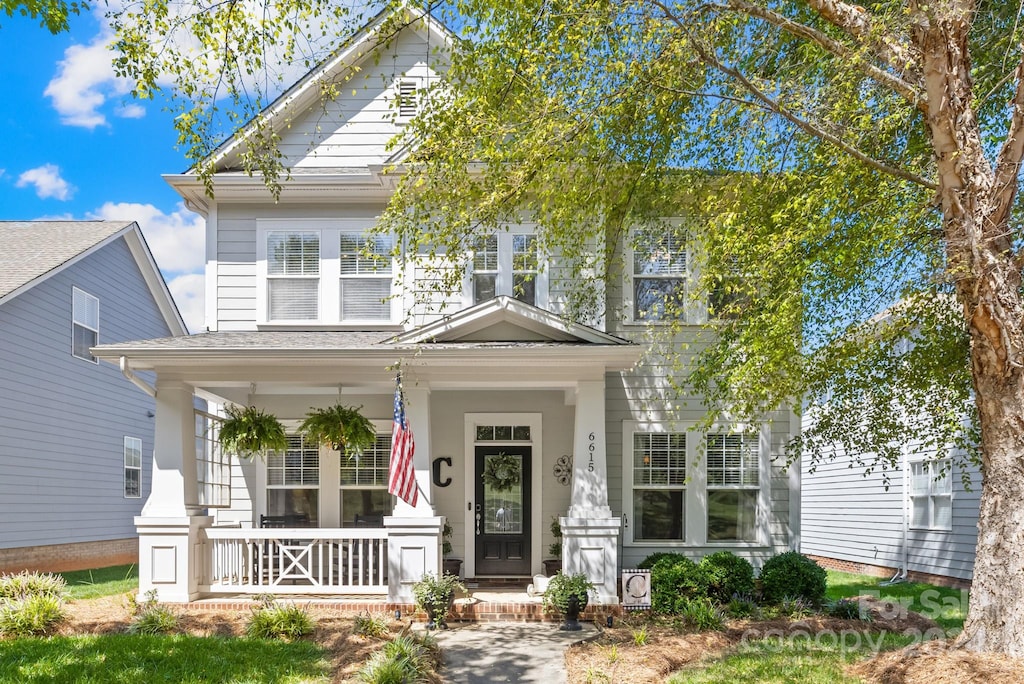 view of front of house featuring covered porch