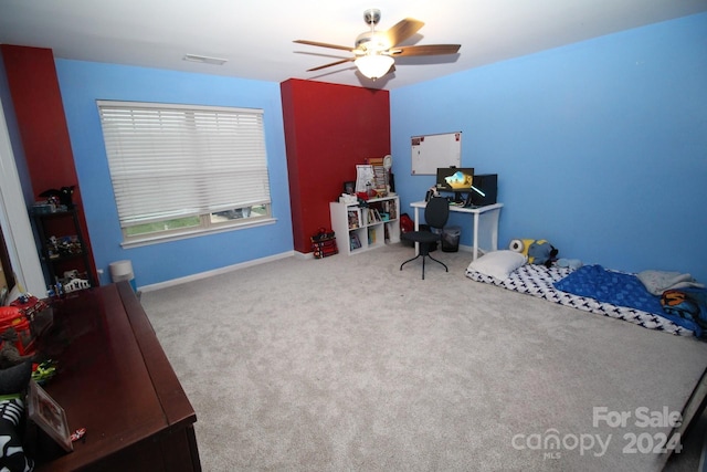 bedroom featuring carpet flooring and ceiling fan