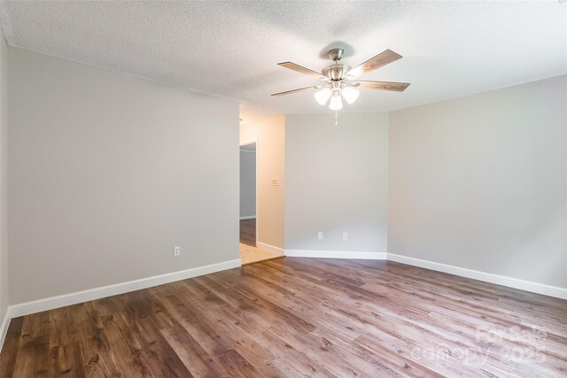 5832 Amity Springs Dr, Charlotte, NC 28212 - photo 17