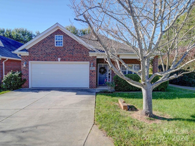 view of front of home with a front lawn