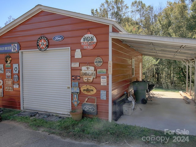 exterior space featuring a carport