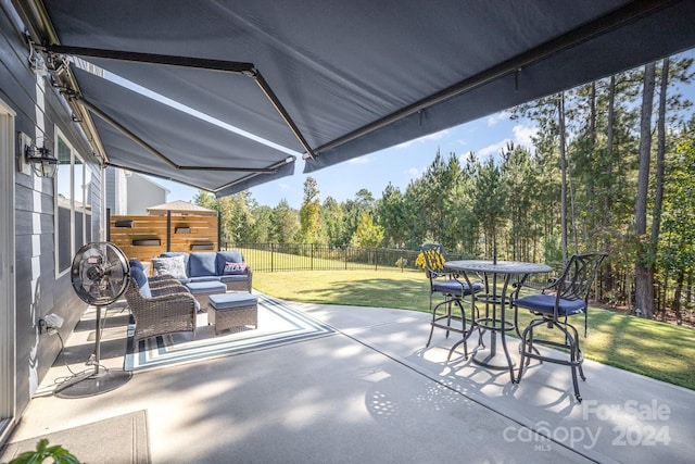 view of patio featuring an outdoor living space