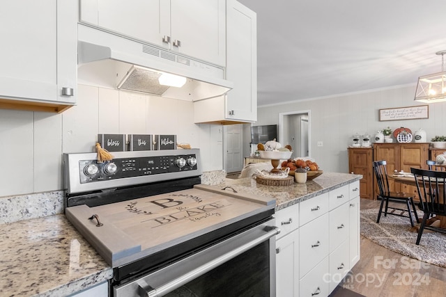 kitchen with stainless steel range with electric stovetop, crown molding, white cabinets, and light hardwood / wood-style flooring