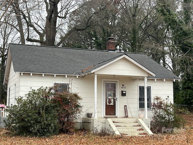 view of front of property