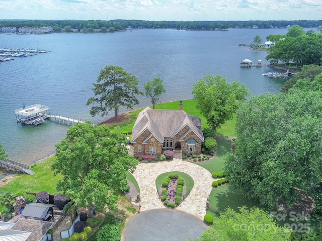 18212 Pompano Pl, Cornelius, NC 28031 - aerial view of property and surrounding area with a large body of water