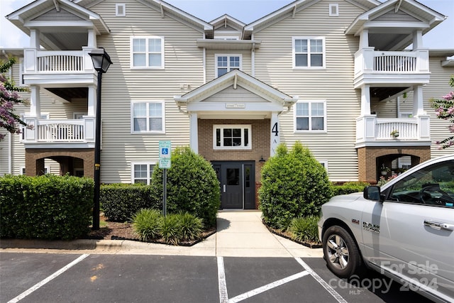 exterior space featuring a balcony