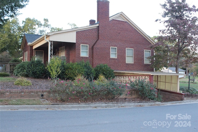 view of property exterior