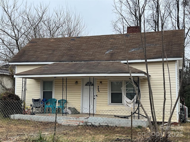 view of front facade with covered porch