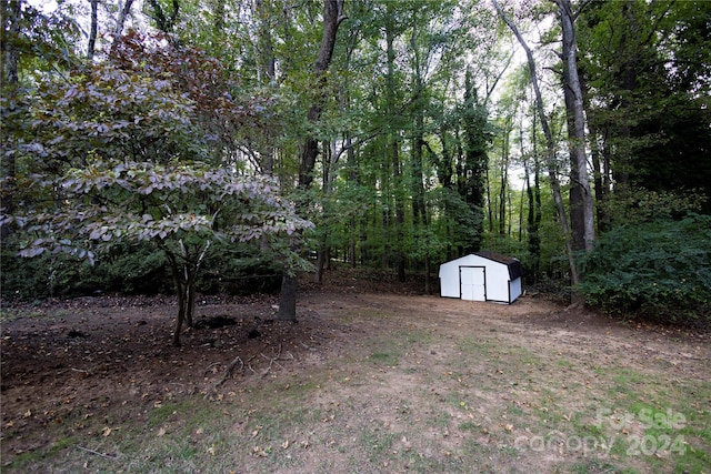 8946 Glencroft Rd, Mint Hill, NC 28227 - view of yard
