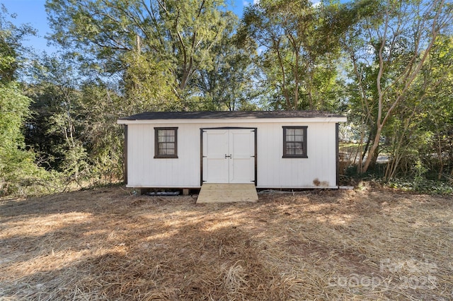 view of outbuilding featuring an outdoor structure