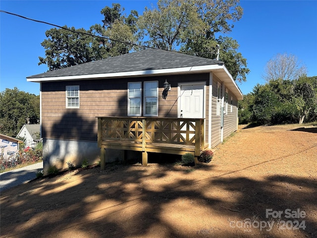 view of front of property