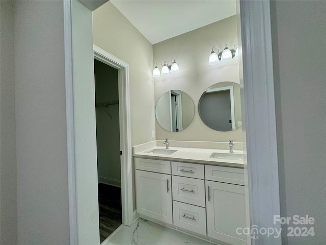 bathroom with vanity