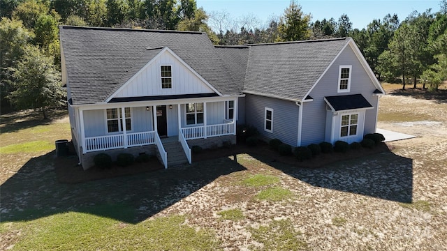 view of front of house featuring a porch