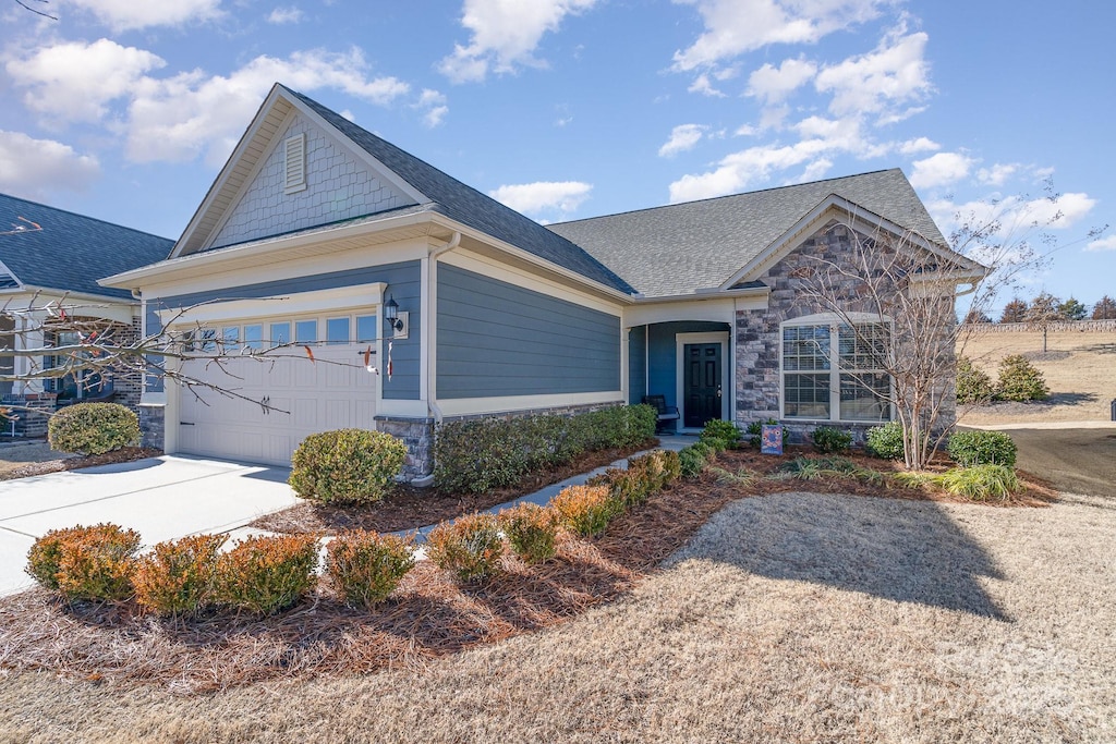 view of front of house featuring a garage