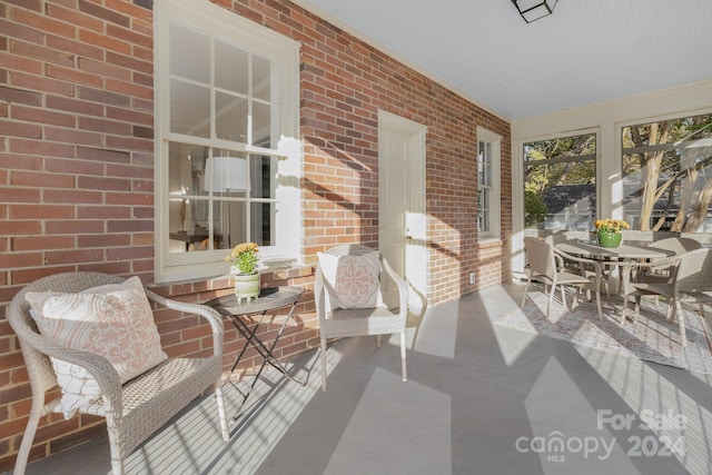 view of sunroom / solarium