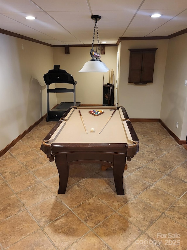 playroom with baseboards, pool table, recessed lighting, and crown molding