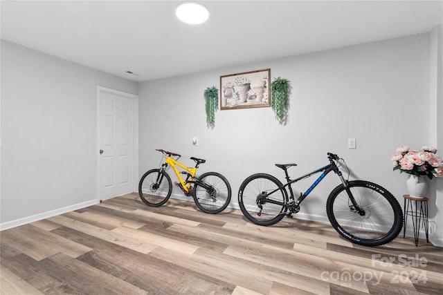 misc room featuring light hardwood / wood-style floors