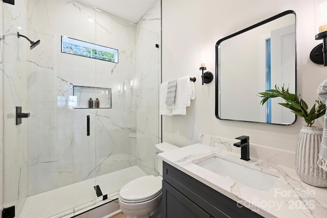 571 Lyttleton Dr, Charlotte, NC 28211 - full bath with a marble finish shower, toilet, and vanity