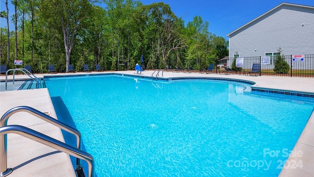 view of swimming pool