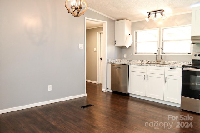 kitchen featuring appliances with stainless steel finishes, white cabinetry, a textured ceiling, dark wood-type flooring, and sink