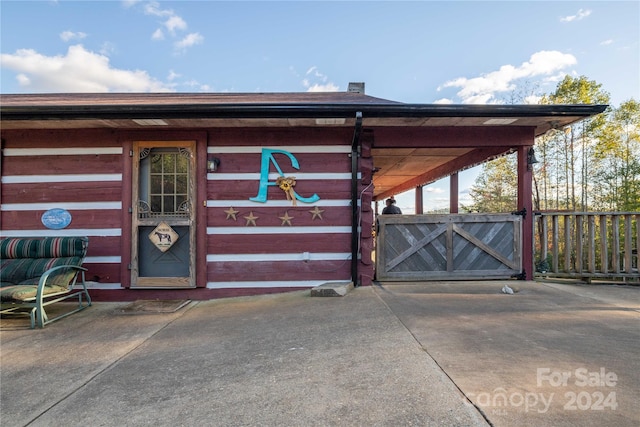 view of entrance to property