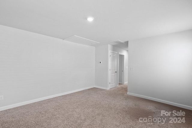 empty room featuring carpet