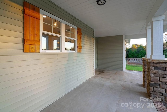 view of patio / terrace with a porch