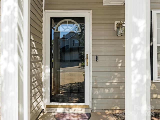 view of property entrance