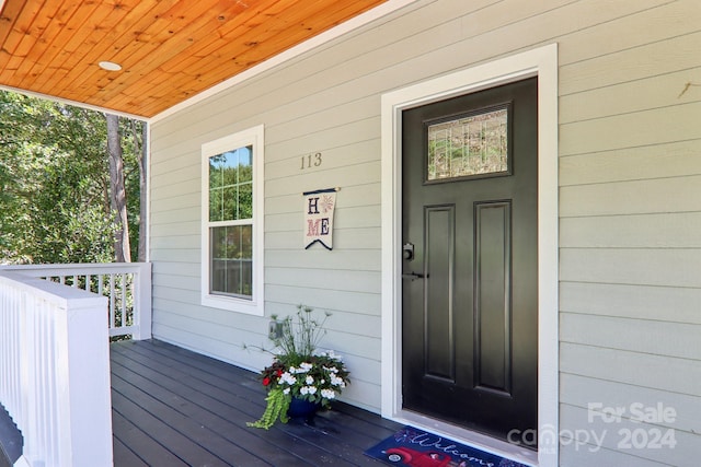 view of entrance to property