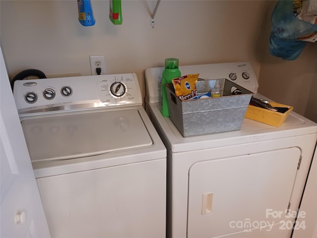 309 Rodoret St N, Valdese, NC 28690 - washroom with laundry area and washing machine and dryer