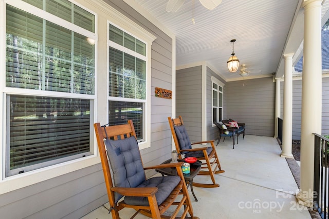 view of patio / terrace with covered porch