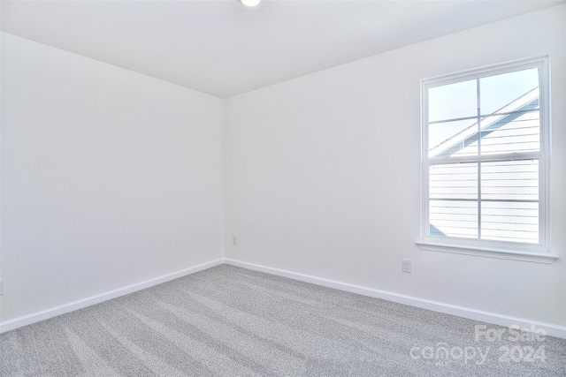 empty room with carpet