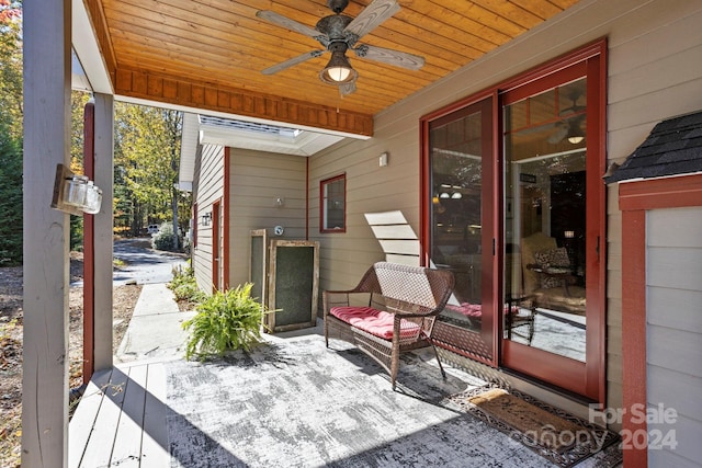 view of patio / terrace featuring ceiling fan