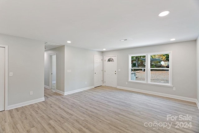 545 Shamel Ct, Winston Salem, NC 27105 - foyer entrance with light wood finished floors, recessed lighting, and baseboards